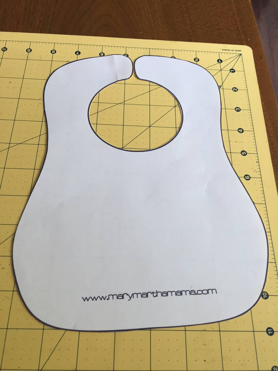 Baby Bib Pattern And Stepstep Tutorial – Mary Martha Mama - Free Printable Bib Pattern