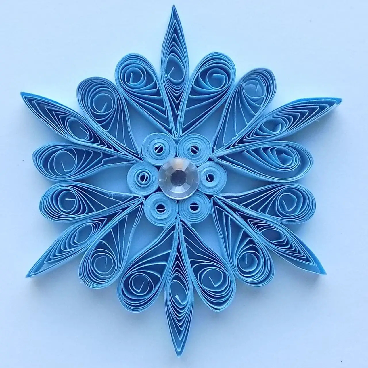 15 Easy Paper Quilling Patterns For Beginners - Free Quilling Designs